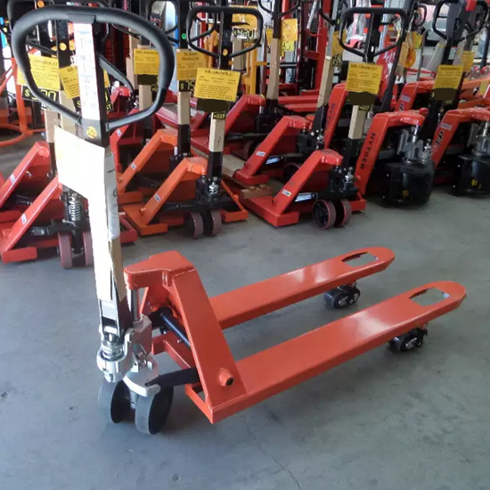 quick-lift-narrow-euro-2.5-ton-pallet-jacks