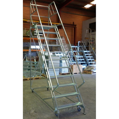 Picture of 11 Step Mobile Order Picker - 2605mm